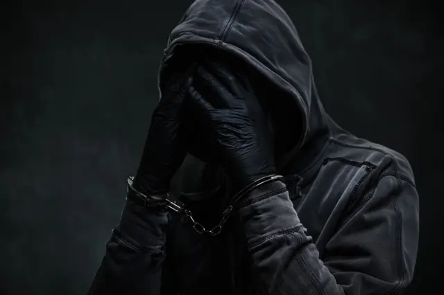 Affaire "Kocc Barma" : 9000 fichiers structurés dans un MacBook pro 13, de grosses sommes encaissées