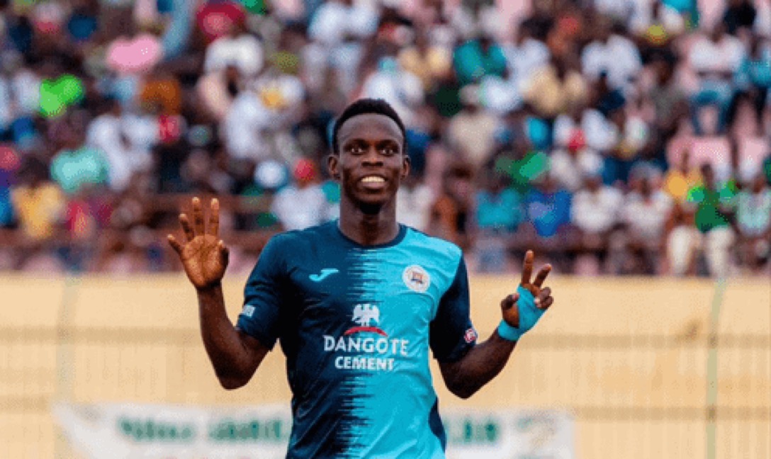 Le jeune attaquant sénégalais Moussa Diallo file en Suède