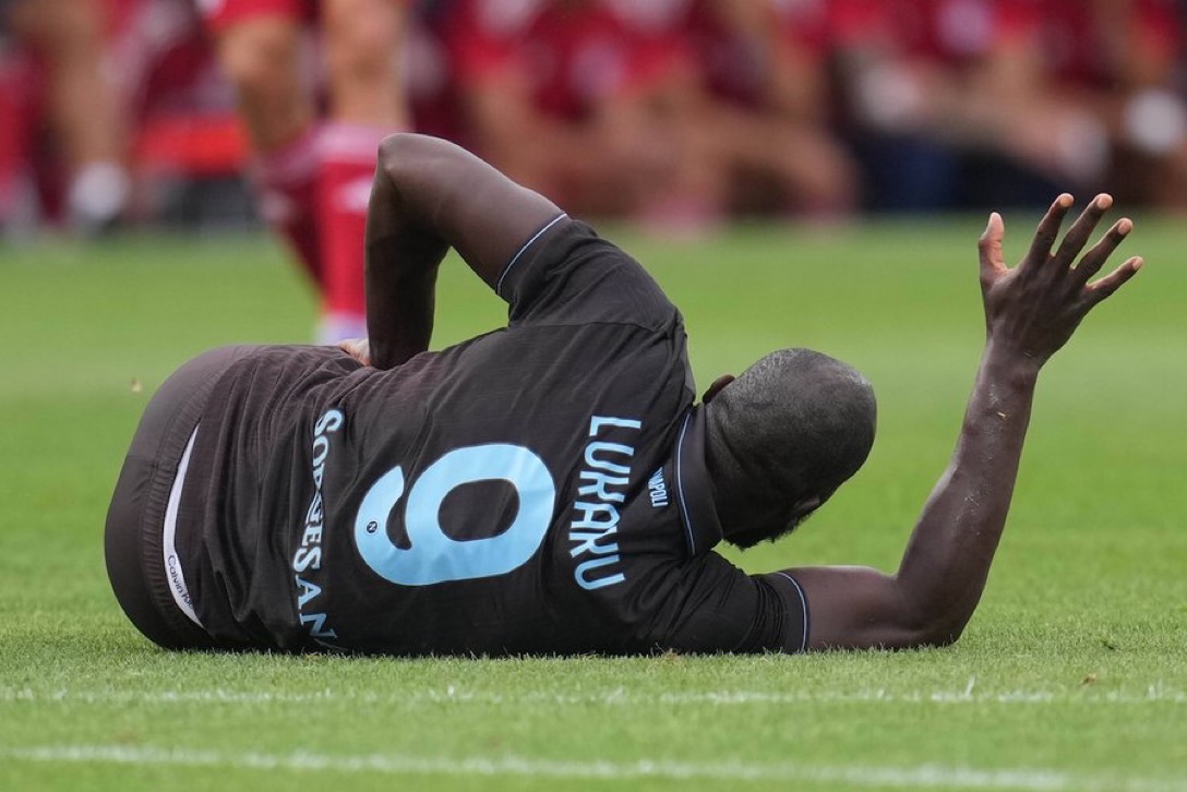 Romelu Lukaku opte pour un traitement conservateur et espère éviter l’opération