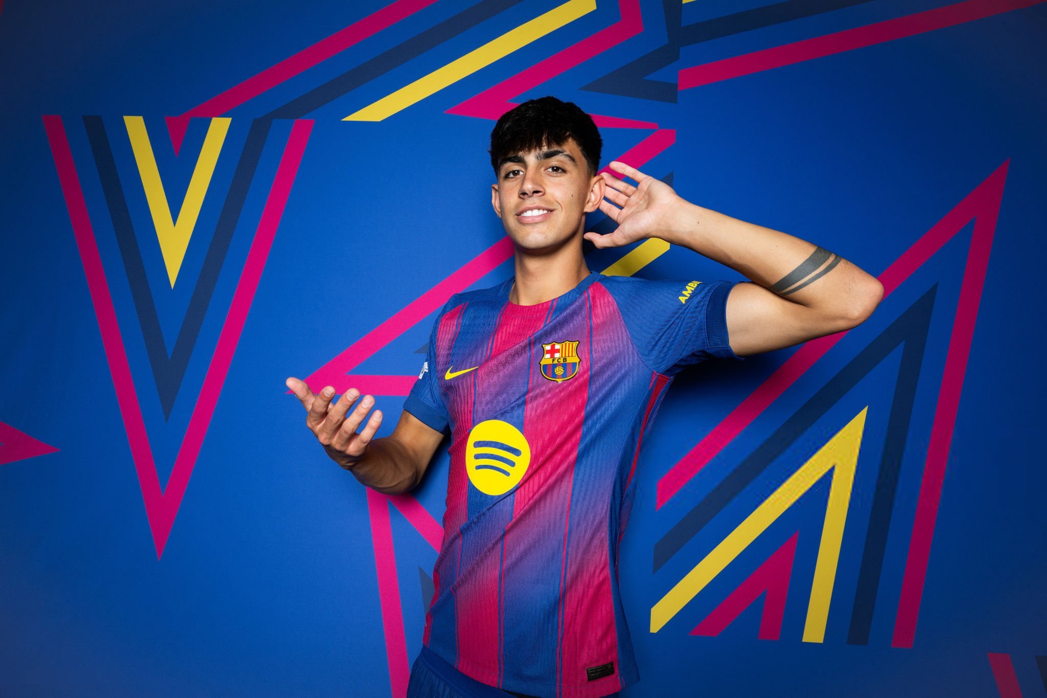 Marc Bernal signe un contrat de longue durée avec le FC Barcelone jusqu’en 2029