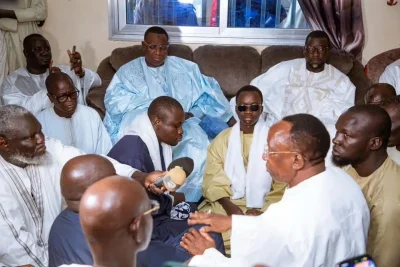 Touba : Une délégation du gouvernement chez le défunt khalife de Darou Khoudoss