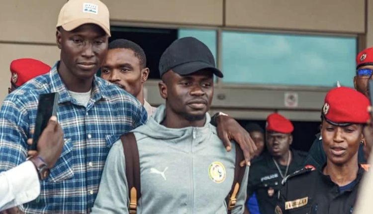 Les Lions rentrent à Dakar avant le choc décisif contre la Mauritanie