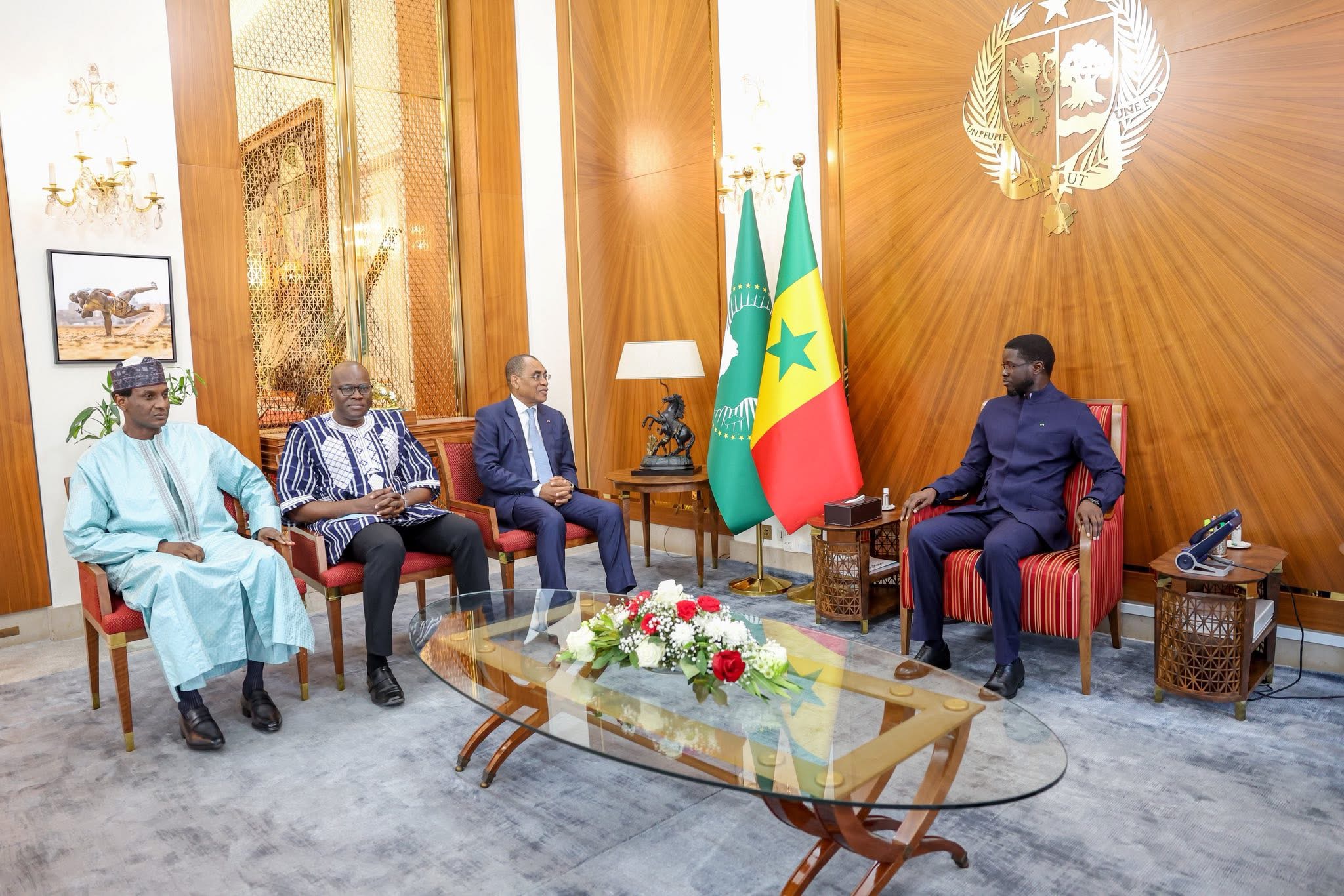 Audience : Le Président Bassirou Diomaye Faye reçoit les ministres de l’UEMOA