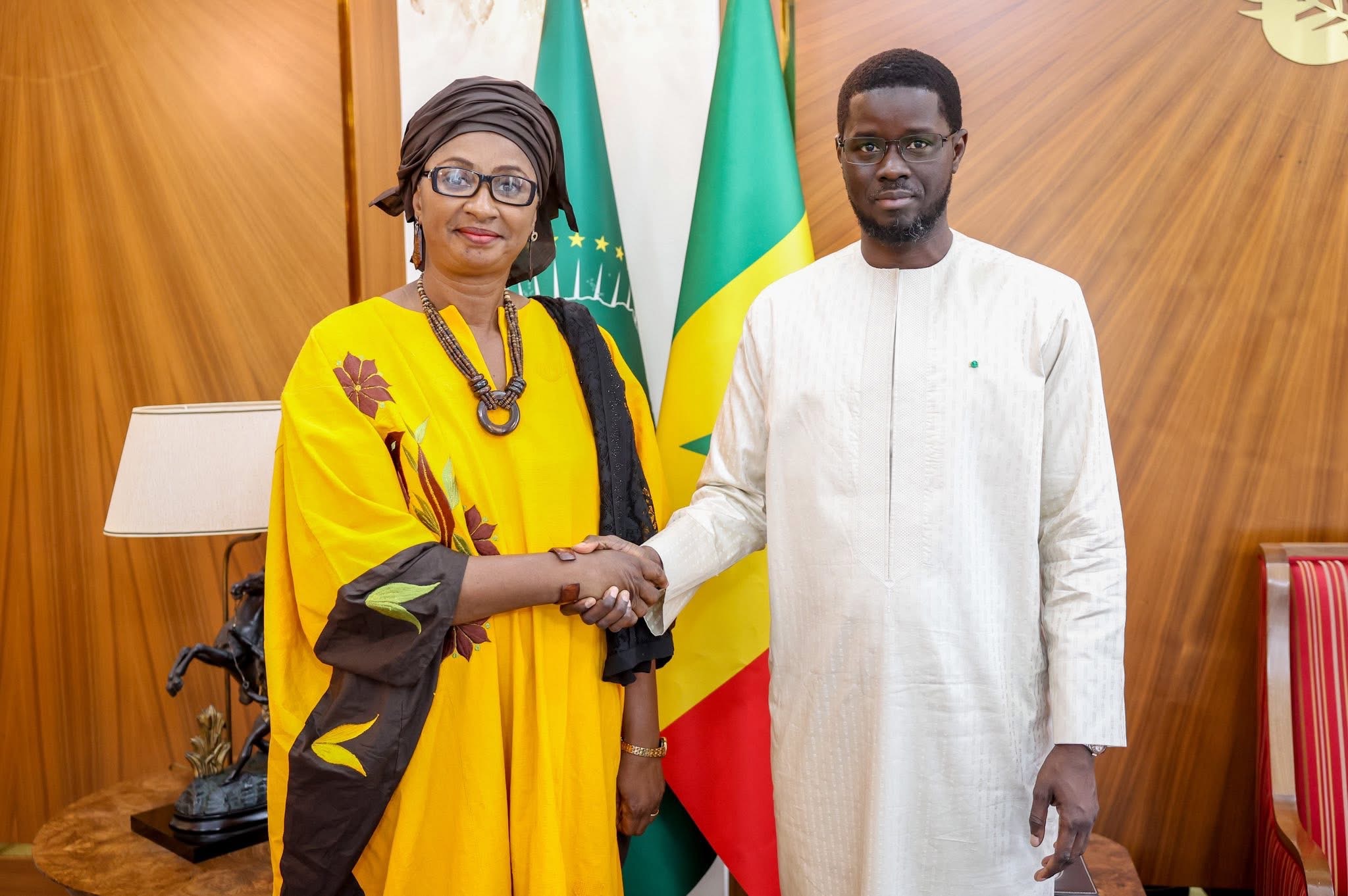Audience : Le Président Faye a reçu Dembélé Madina Sissoko, ministre des Transports du Mali