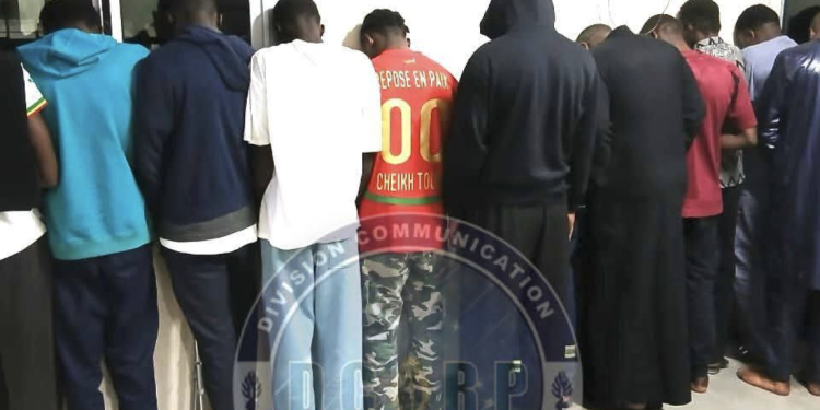 Affaire présumée de transmission volontaire du VIH : huit suspects en garde à vue à Saint-Louis