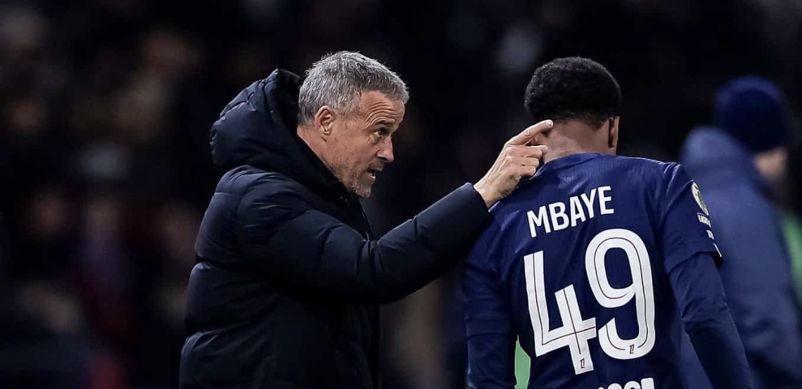 Luis Enrique sur le vrai poste de I. Mbaye : « Il peut jouer partout, même au milieu »