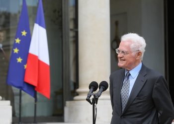 Décès de Lionel Jospin : « il incarnait une haute idée de la République », (Emmanuel Macron)