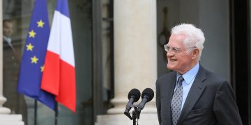 Décès de Lionel Jospin : « il incarnait une haute idée de la République », (Emmanuel Macron)