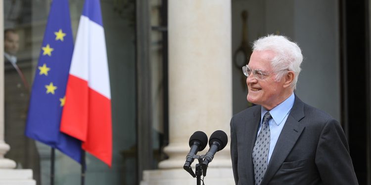 Décès de Lionel Jospin : « il incarnait une haute idée de la République », (Emmanuel Macron)