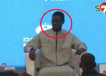 AG de la coalition Diomaye : L&rsquo;arrivée mouvementée du président Bassirou Diomaye Faye dans la salle (Vidéo)