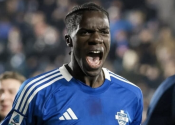 Serie A : Assane Diao inspire la remontée de Como face à l’AS Roma