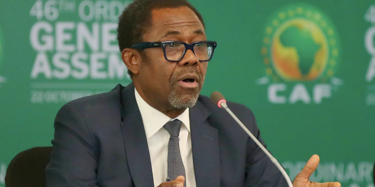 CAF : le secrétaire général Véron Mosengo-Omba démissionne en pleine polémique