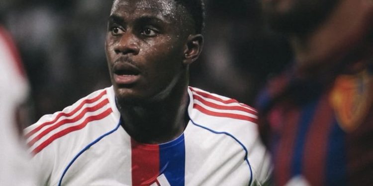 Coupe de France : Moussa Niakhaté soutenu par tout l’Olympique Lyonnais après son penalty manqué face au RC Lens