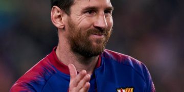 Xavi accuse Laporta d’avoir empêché le retour de Messi au Barça