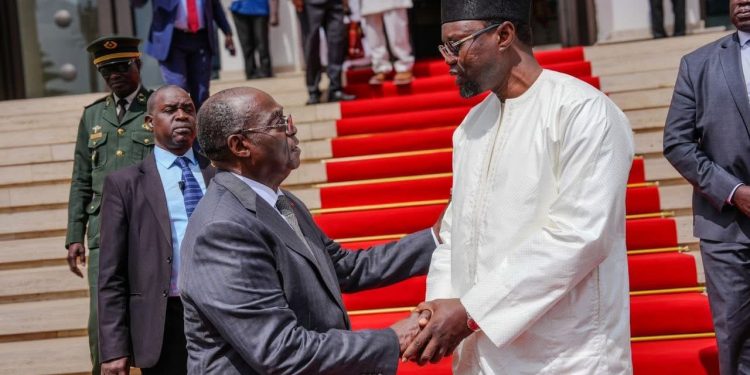 Primature : Le Premier ministre Ousmane Sonko a reçu le vice président de la Côte d’Ivoire, Tiémoko Meyliet KONÉ