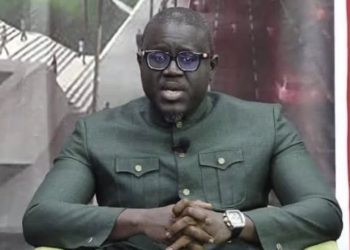 Affaire SOFTCARE : Tahirou Sarr charge le ministre de la Santé, Ibrahima Sy