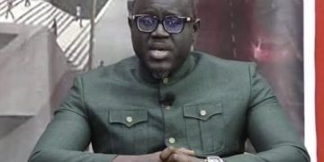 Affaire SOFTCARE : Tahirou Sarr charge le ministre de la Santé, Ibrahima Sy