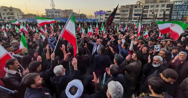 Iran : Un général des gardiens de la révolution nommé ministre de la défense par intérim