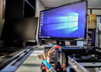 Vol d’ordinateurs à la Fonction publique : les 2 agents arrêtés s’expliquent