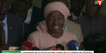 (Vidéo) – « Politique Dou Mbirou Saga, Soss Ak Wah Djou Niaw… » : Mimi Touré assène ses vérités