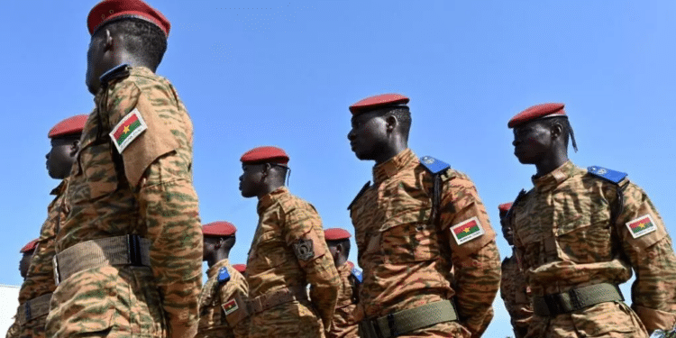 Burkina Faso: le gouvernement annonce la création d&rsquo;une nouvelle réserve militaire «pour défendre la patrie»