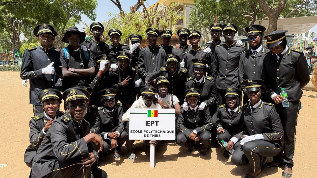 04 avril 2026 à Thiès : L'EPT décroche la meilleure parade du défilé civil