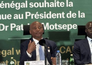 Visite Officielle : Motsepe exprime son engagement envers la FSF et porte un message d’unité