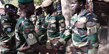 Le Vice-amiral d’escadre Oumar WADE, CEMGA, en visite de terrain en Zones militaires N°5 et 6