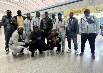 Les géants de la lutte sénégalaise débarquent à Paris