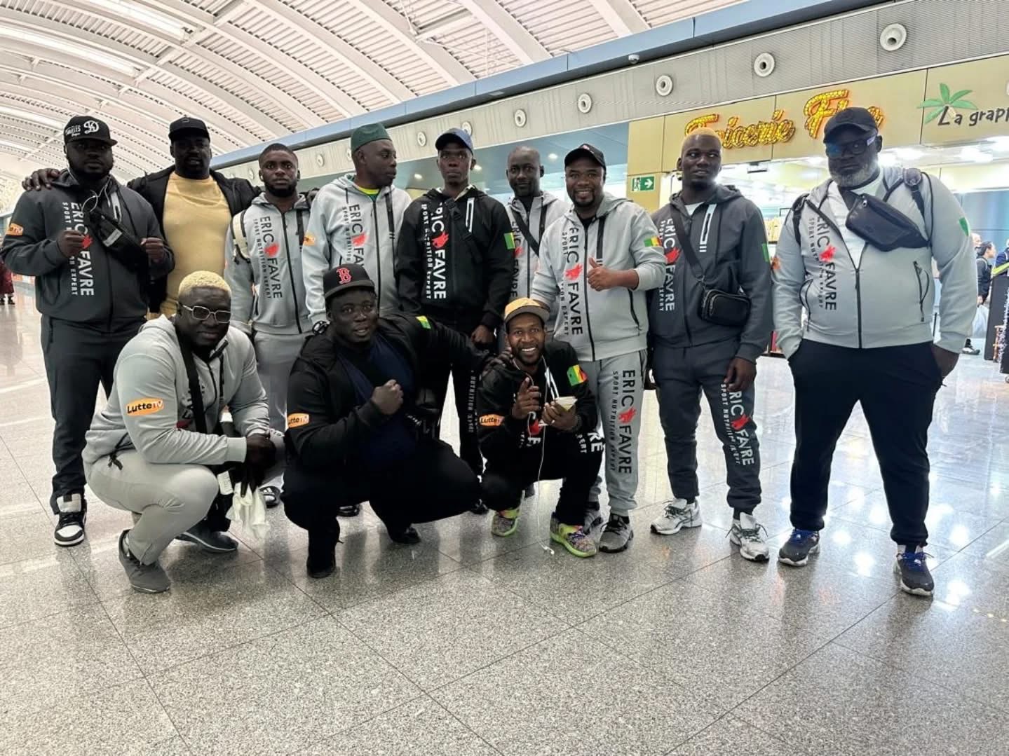 Les géants de la lutte sénégalaise débarquent à Paris