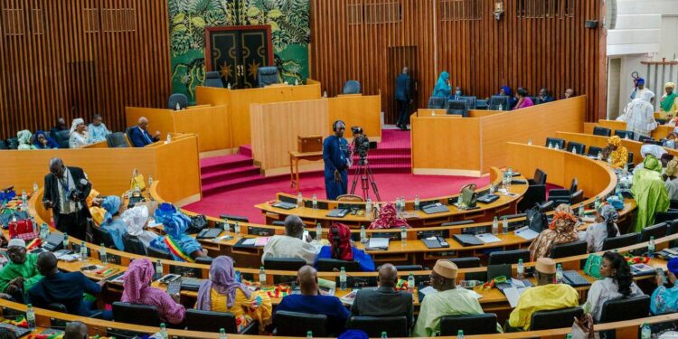 Dette publique : l’Assemblée nationale relance l’examen de la résolution