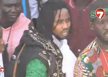 « Djiguéne Douko Guiss… » Papis Xaragne ordonne l&rsquo;évacuation des filles avant le départ de Modou (Vidéo)