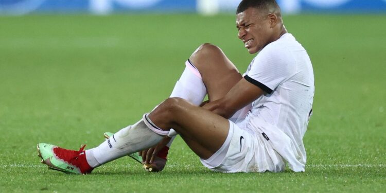 Real Madrid : rechute pour Mbappé, forfait pour le Clasico
