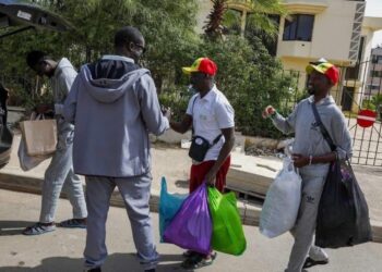« Les 15 supporters sénégalais libérés sont attendus à Dakar à 00h55 », (FSF)