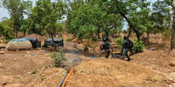 Lutte contre l&rsquo;orpaillage illégal : Le GARSI 2 de Saraya saisit 4 motocycles, 9 moto-pompes et 7 groupes électrogènes