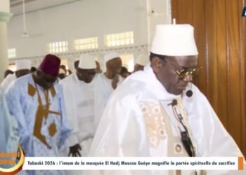 Tabaski : Des fidèles effectuent la prière à la mosquée Imam El Hadj Moussa Gueye de Fenêtre Mermoz, ce mercredi