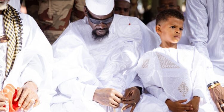 Tabaski  : Le PR Mamadi Doumbouya a accomplit la prière à la grande mosquée de Kankan
