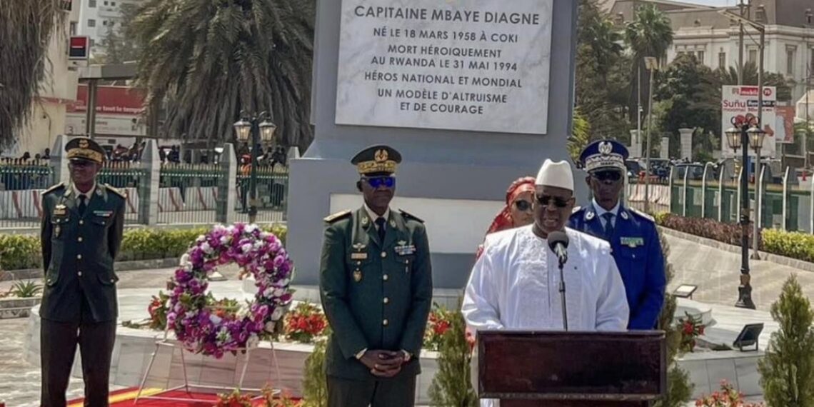 Journée internationale des Casques bleus de l’ONU : Macky Sall rend hommage à feu le capitaine Mbaye Diagne