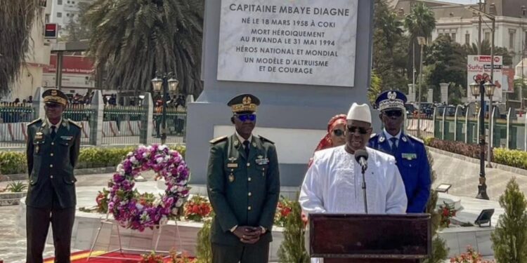 Journée internationale des Casques bleus de l’ONU : Macky Sall rend hommage à feu le capitaine Mbaye Diagne