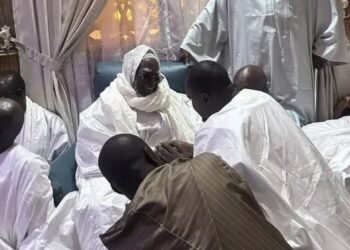 Décès de S. Cheikh Saliou : Ousmane Sonko reçu par Serigne Mountakha Mbacké