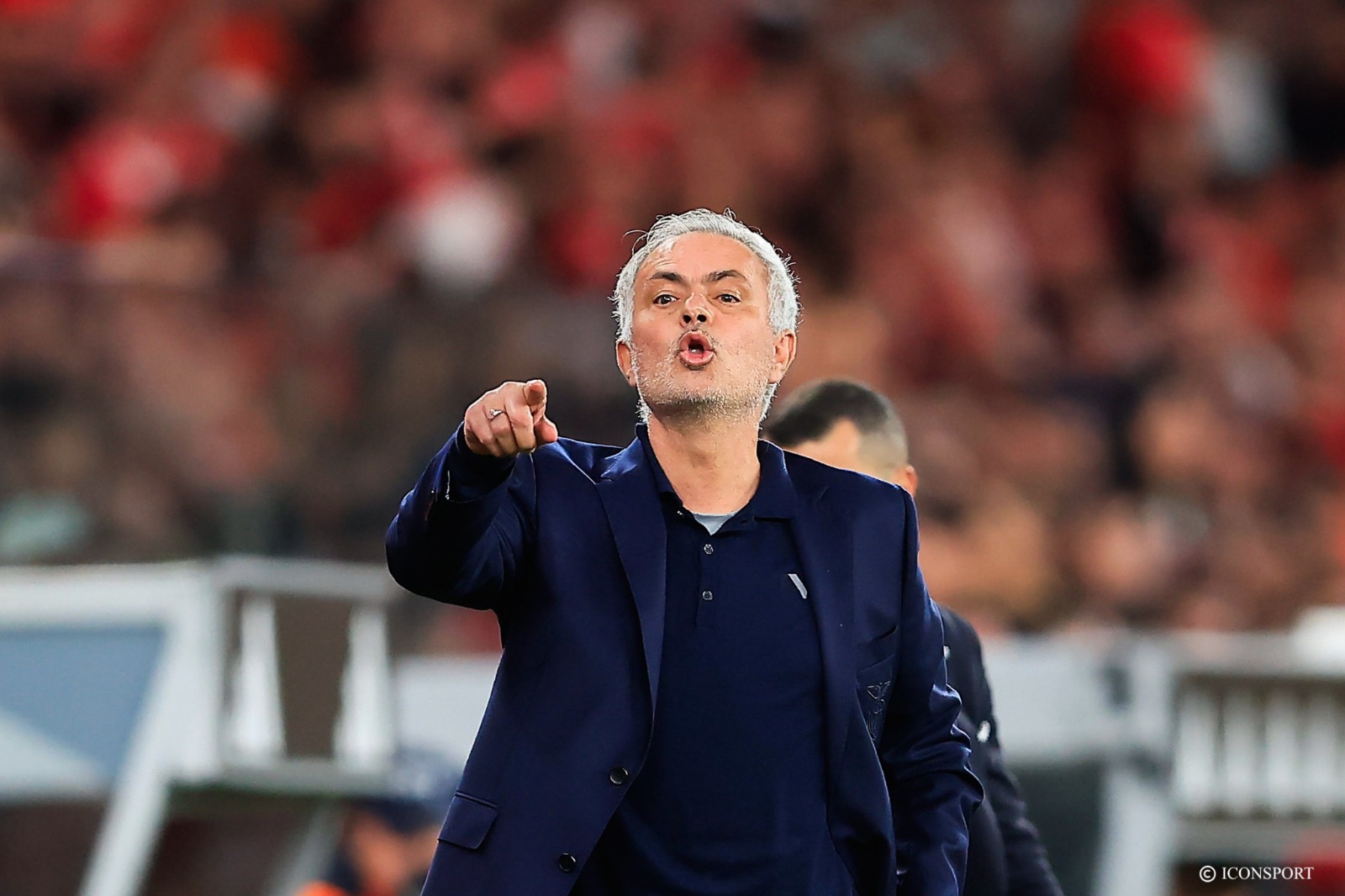 José Mourinho réagit aux rumeurs sur le Real Madrid : "Personne ne m'a contacté"