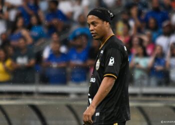 L’ancien Ballon d’Or Ronaldinho encourage le PSG avant la demi-finale «     « Pour une place en finale ! Ici c’est Paris »