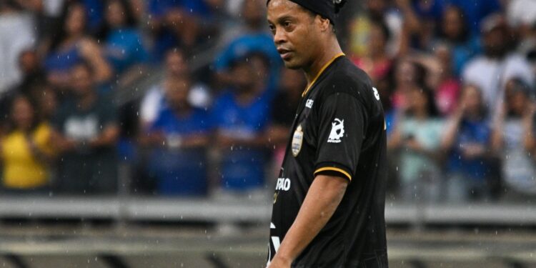 L’ancien Ballon d’Or Ronaldinho encourage le PSG avant la demi-finale «     « Pour une place en finale ! Ici c’est Paris »