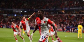 Mercato :  West Ham explore la piste Youssoupha  Mbodji pour renforcer son flanc gauche