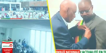 Standing Ovation pour Ousmane Sonko à son arrivée à l’hémicycle (Vidéo)