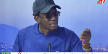 Arona Niang répond séchement à ses détracteurs « Continuez Vos 72H Je Resterais Toujours Beau… » (Vidéo)