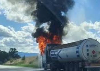 Diamniadio : un camion citerne chargé de carburant prend feu