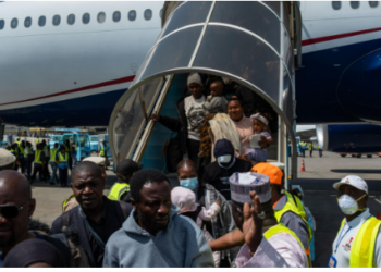 L&rsquo;Afrique du Sud annonce avoir renvoyé 2745 étrangers en une semaine