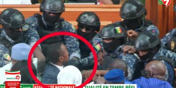Urgent : la Gign expulsé Abdou Mbow de la salle, Sonko déroule (Vidéo)