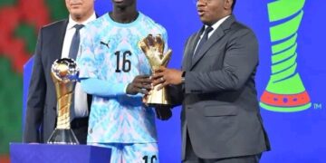 Assane Sarr, le héros des Lionceaux qui séduit déjà Edouard Mendy